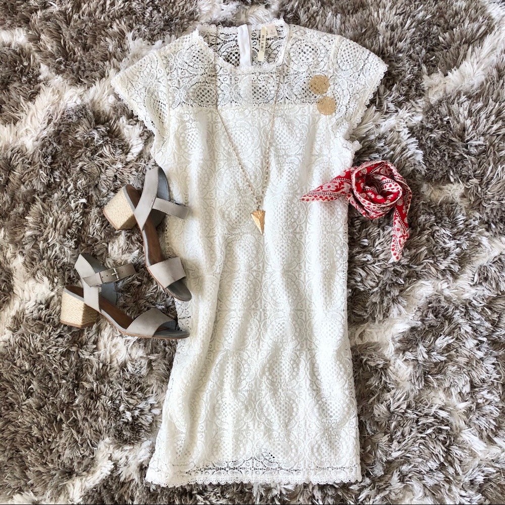 ❤️White Lace Dress